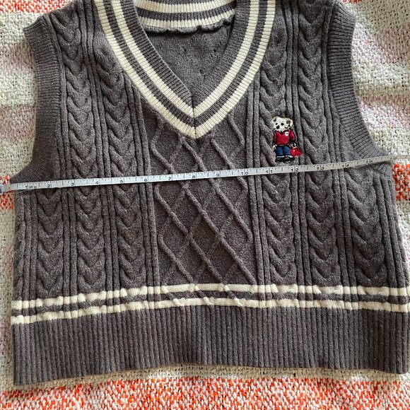 NWOT Cider Brown Contrast Cable Knit Sweater Vest Teddy Bear Logo - Picture 7 of 9